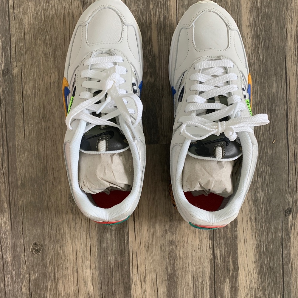 Brand New Nike Ghost Racer - Picture 3 of 5